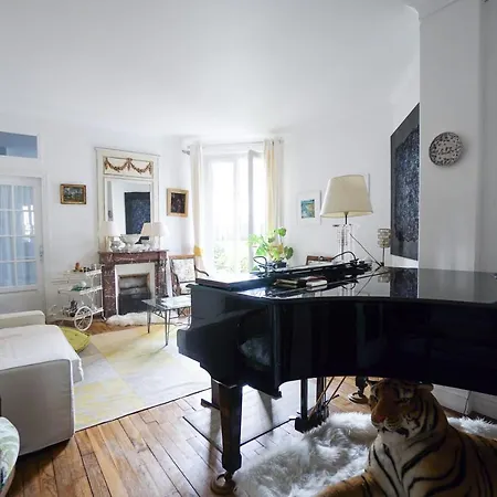 Διαμέρισμα Charming Apt With Terrace In The Heart Of Paris