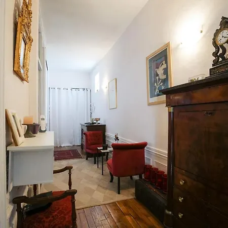 Διαμέρισμα Charming Apt With Terrace In The Heart Of Paris *