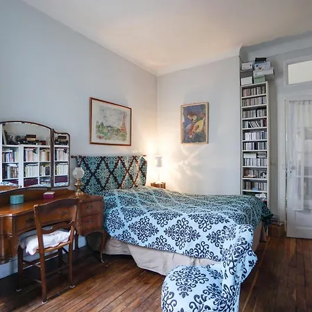 Διαμέρισμα Charming Apt With Terrace In The Heart Of Paris Παρίσι